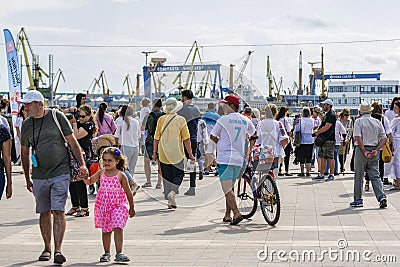 Crowd of people at `Ziua Iei ` - International Day of the Romanian Blouse at Constanta Editorial Stock Photo