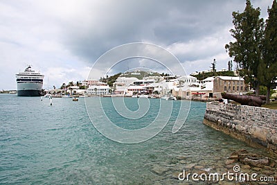 Cruise ship docked in Hamilton, Bermuda Stock Photo