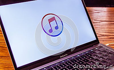 Itunes logo on computer screen Editorial Stock Photo