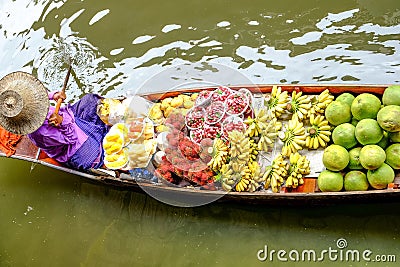 Damnoen Saduak floating market Editorial Stock Photo