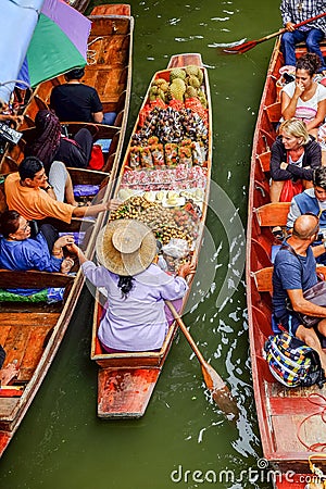 Damnoen Saduak floating market Editorial Stock Photo