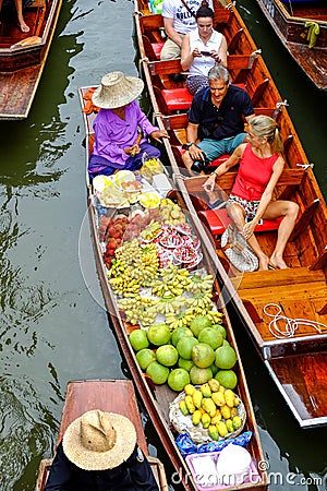 Damnoen Saduak floating market Editorial Stock Photo