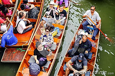 Damnoen Saduak floating market Editorial Stock Photo