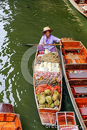 Damnoen Saduak floating market Editorial Stock Photo