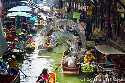 Damnoen Saduak floating market Editorial Stock Photo