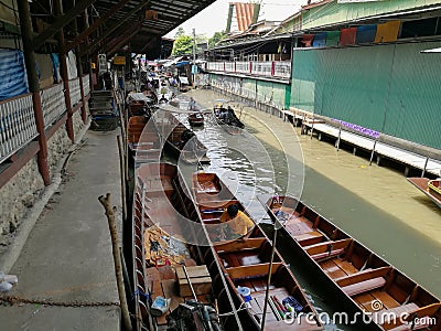 DAMNOEN SADUAK floating market, THAILAND Editorial Stock Photo