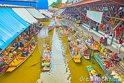 In Damnoen Saduak floating market, Thailand Editorial Stock Photo
