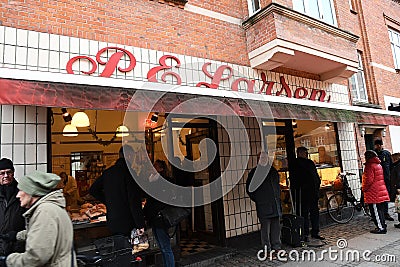 DANES AT BUCTHER SHOP FOR LAST CHRISTMAS SHOPPING Editorial Stock Photo