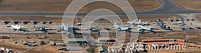 Darwin, Australia - August 4, 2018: Aerial view of military aircraft lining the tarmac at Darwin Royal Australian Airforce Base du Editorial Stock Photo