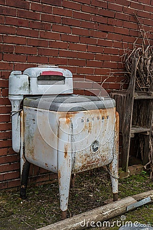 Dawsonville, Georgia USA - October 24, 2015 Antique Maytag washer from the 1940s or 1950s sitting outdoors Editorial Stock Photo