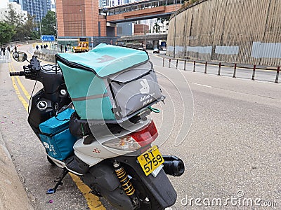 17-12-2020 deliveroo food box to be delivered by worker using a motorcycle in Pokfulam Road, Hong Kong during covid-19, Food Editorial Stock Photo