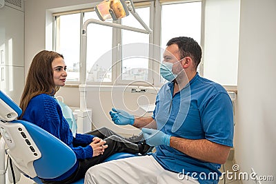 dental clinic in the city center with new accessories invites you to the treatment of cleaning teeth alignment of all Stock Photo