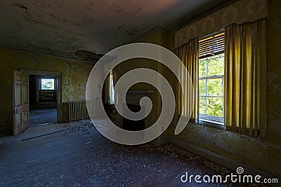 Derelict Bedroom - Abandoned Dunnington Mansion - Farmville, Virginia Stock Photo