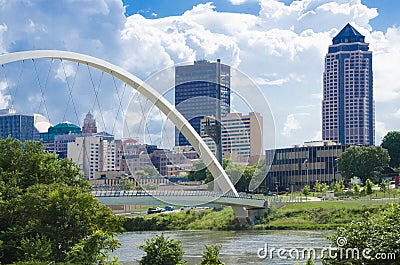 The Des Moines River Dam and downtown pedestrian bridge Stock Photo