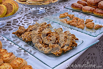 Detail shot of a small plate of delicious Moroccan Chebakia pastries Stock Photo