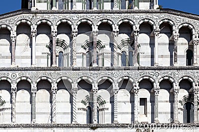 Details of the facade of the San Martino Cathedral in Lucca Stock Photo