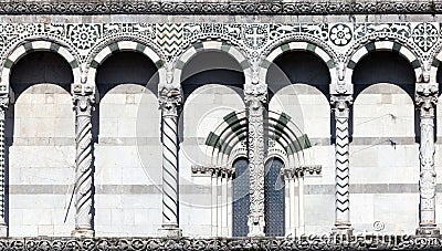 Details of the facade of the San Martino Cathedral in Lucca Stock Photo