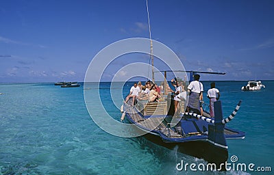 Digofinolu-Veligandahura: tourist-boattrip for diving, snorkeli Editorial Stock Photo