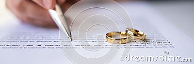 Divorce Settlement With Rings. Parties Agree Stock Photo