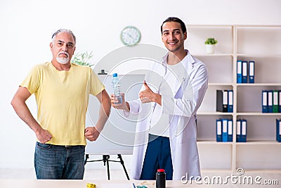 Doctor dietician giving advices to fat overweight patient Stock Photo