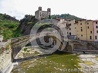 Dolceaqua - Scenic view of famous Castle Castello dei doria and ancient roman bridge ponte vecchio in Liguria Stock Photo