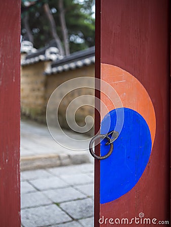 Door in Sungsinjeon shrine in Gyeongju, South Kore Stock Photo