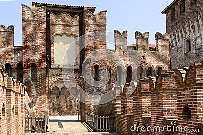 Drawbridge access to main courtyard, Soncino Castle Stock Photo