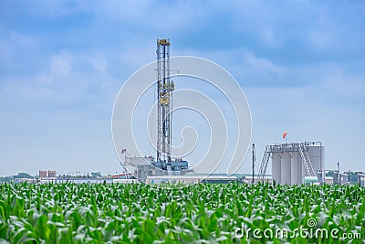 Drilling Rig in a cornfield In South Texas Eagle Ford Shale Stock Photo