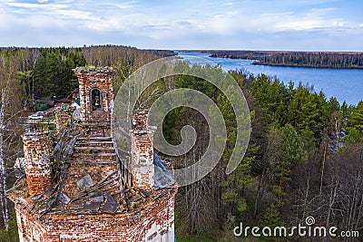View from the drone of the upper part of the half-dispersed church on the banks of the Uvodsky reservoir, Egoriy village, Ivanovo Stock Photo