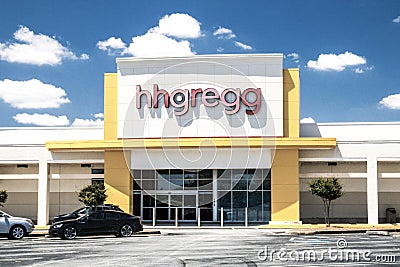 hhgregg retail store entrance and sign Pleasant Hill road Editorial Stock Photo