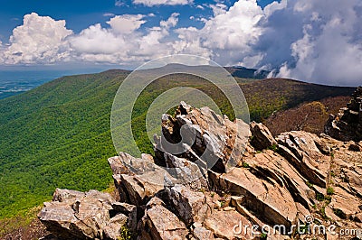 Early spring view of the Blue Ridge Mountains from Hawksbill Sum Stock Photo