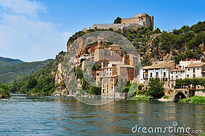 The Ebro River and the old town of Miravet, Spain Stock Photo