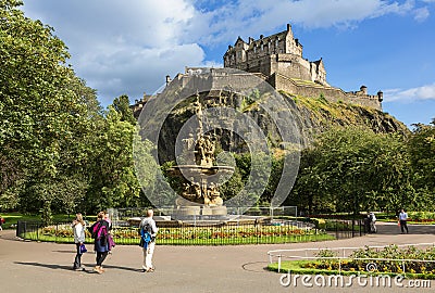 Edinburgh Castle and the Ross Fountain Editorial Stock Photo