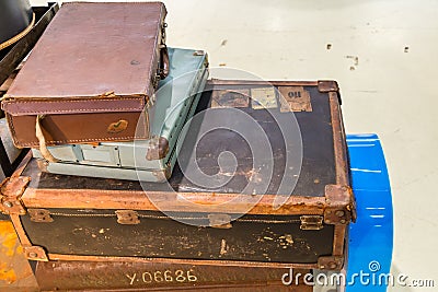 EDITORIAL LUGGAGES IN ANTIQUES FAIR Editorial Stock Photo