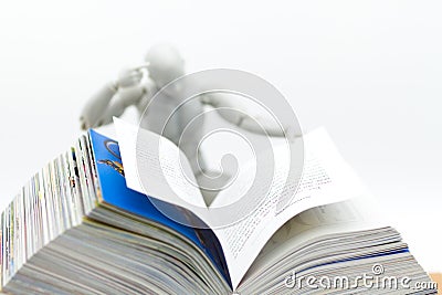 Education: Robot model reading book. Image use for new technology to learn, education concept Stock Photo