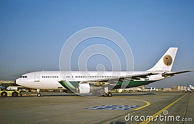 Egypt Air Airbus Industries A300B4-203 SU-BDF CN 199 Editorial Stock Photo