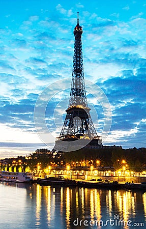 The Eiffel tower early in the morning, Paris. Editorial Stock Photo