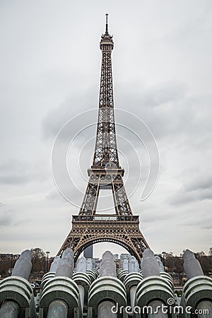 The Eiffel Tower from the water cannons of the Trocadero square in Paris Stock Photo