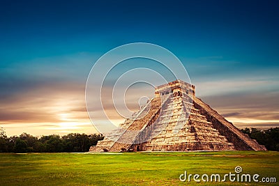 El Castillo pyramid in Chichen Itza, Yucatan, Mexico Stock Photo