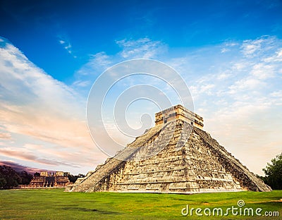 El Castillo pyramid in Chichen Itza, Yucatan, Mexico Stock Photo