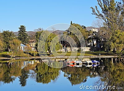 El Tajamar Lake in Alta Gracia, Argentina Stock Photo