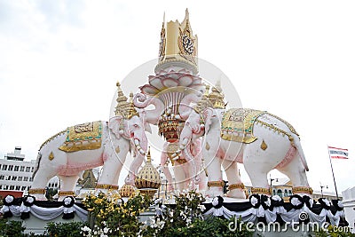 Elephants statue decoration for King Stock Photo