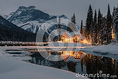Emerald Lake Lodge is the only property on secluded Emerald Lake,surrounded by breathtaking Rocky Mountains,Yoho National Park Stock Photo