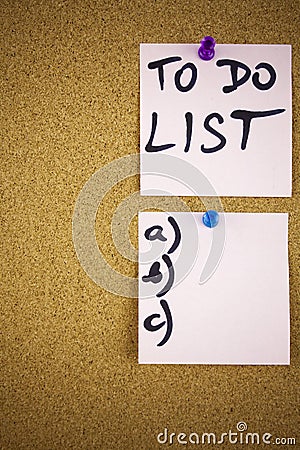 empty to do list on pin board Stock Photo