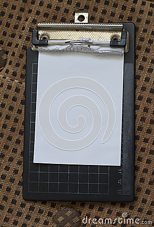 Empty white paper menu note on clip board Stock Photo