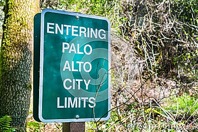 Entering Palo Alto City Limits sign Stock Photo