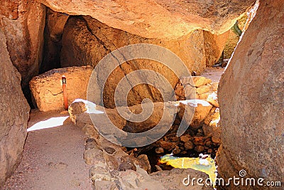 Pinnacles National Park, Entrance to Bear Gulch Cave in California, USA Stock Photo