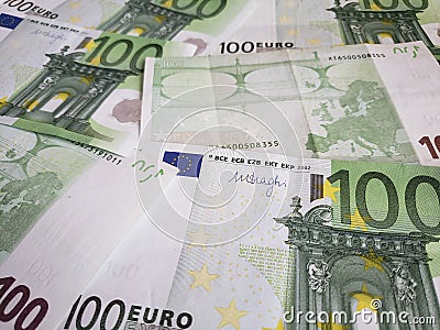 european banknotes of 100 euro unorganized Stock Photo