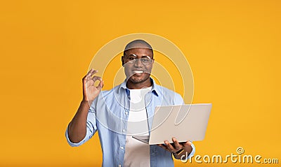 Excellent work, service recommendation, expert advice during covid-19 Stock Photo