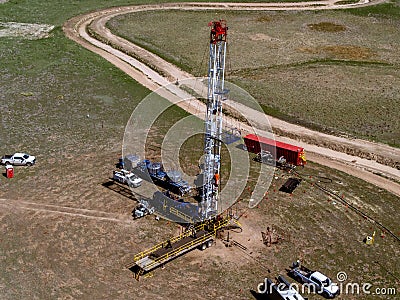 Eco-Energy Harmony: Oil Drill Rig Integration in Colorado Plains Stock Photo